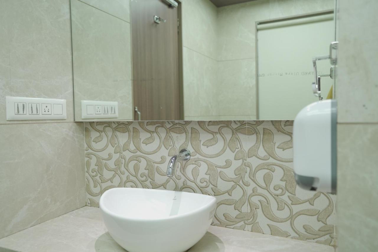 Hotel Mathoshree Thane Exterior foto
